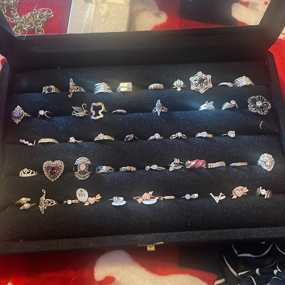 Rings sizes 6-8 - Picture 3 of 5